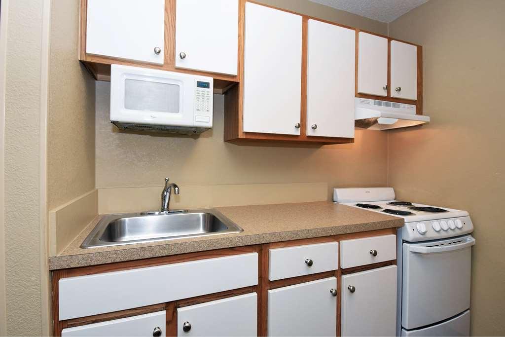 Suburban Studios Houston North I-45 Szoba fotó