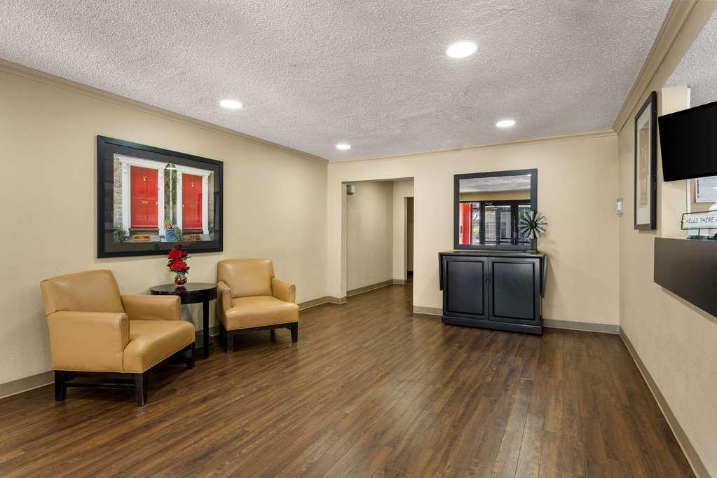 Suburban Studios Houston North I-45 Beltér fotó